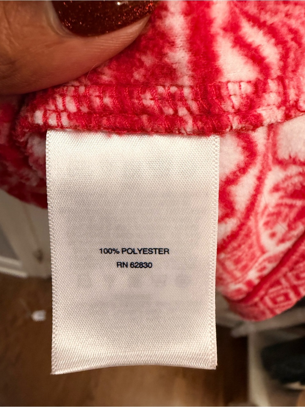 Lands end Red & White snowflake Half-Zip Fleece Pullover. Size Large - Picture 6 of 6